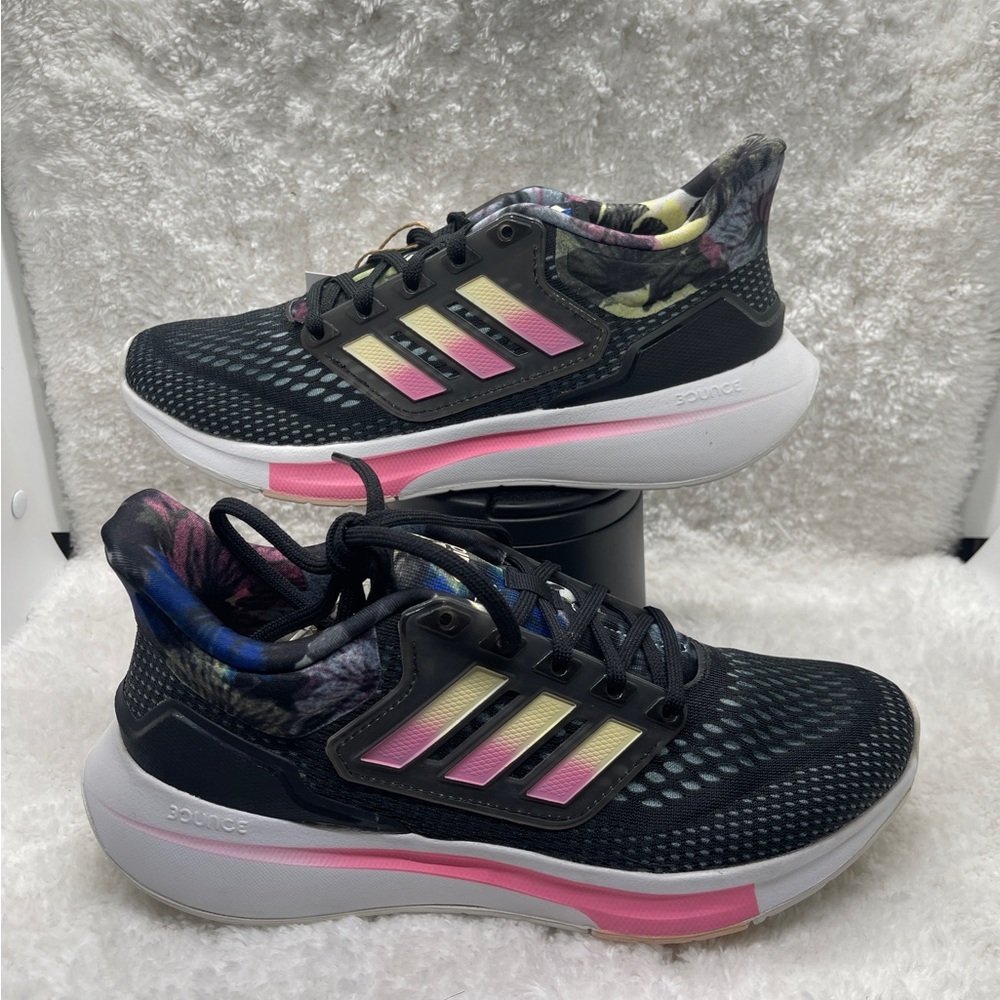 Adidas EQ21 Running Womens Size 6 Athletic Shoes GX7320